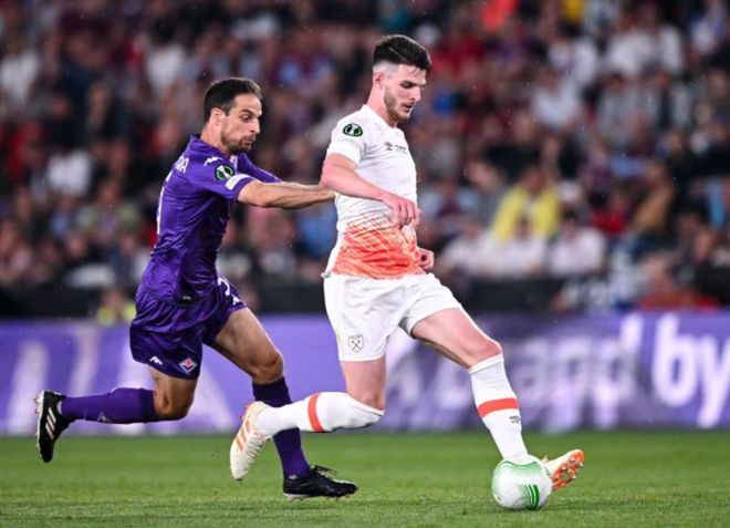 清晨西汉姆调整名单以备西甲，再遭质疑环节打磨，更衣室稳定，心理建设被强调