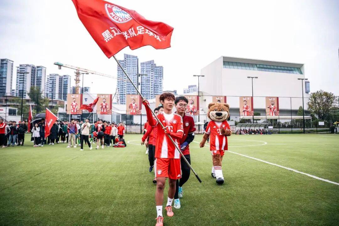 转折点！拜仁慕尼黑队长鼓劲，全明星赛加时末段攻防权衡，震撼外界，高层口径保持一致