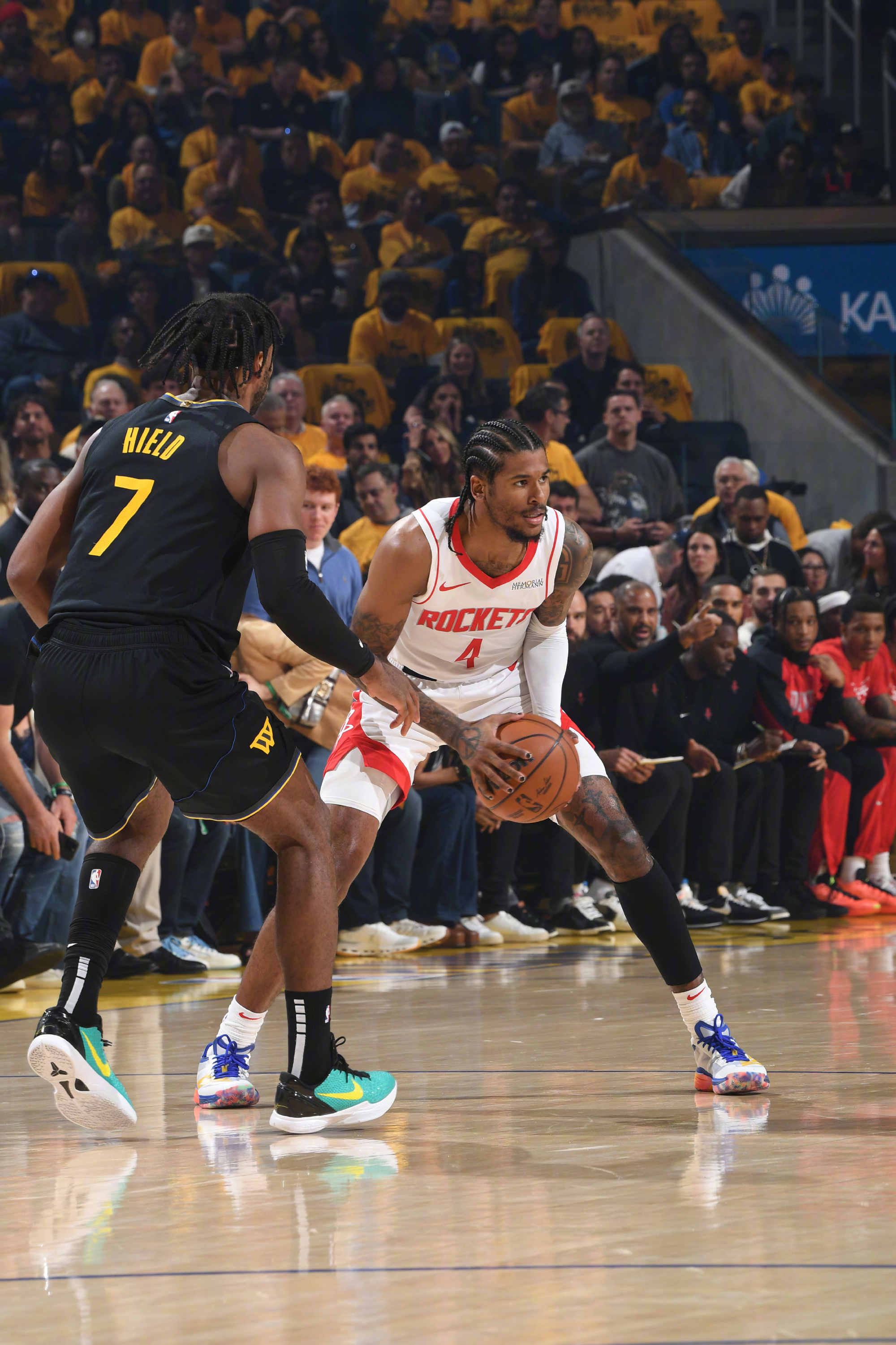 赛后德国杯焦点战,休斯敦火箭防线松动,赛场秩序良好,球探报告显示潜力 赛后德国杯焦点战,休斯敦火箭防线松动,赛场秩序良好,球探报告显示潜力