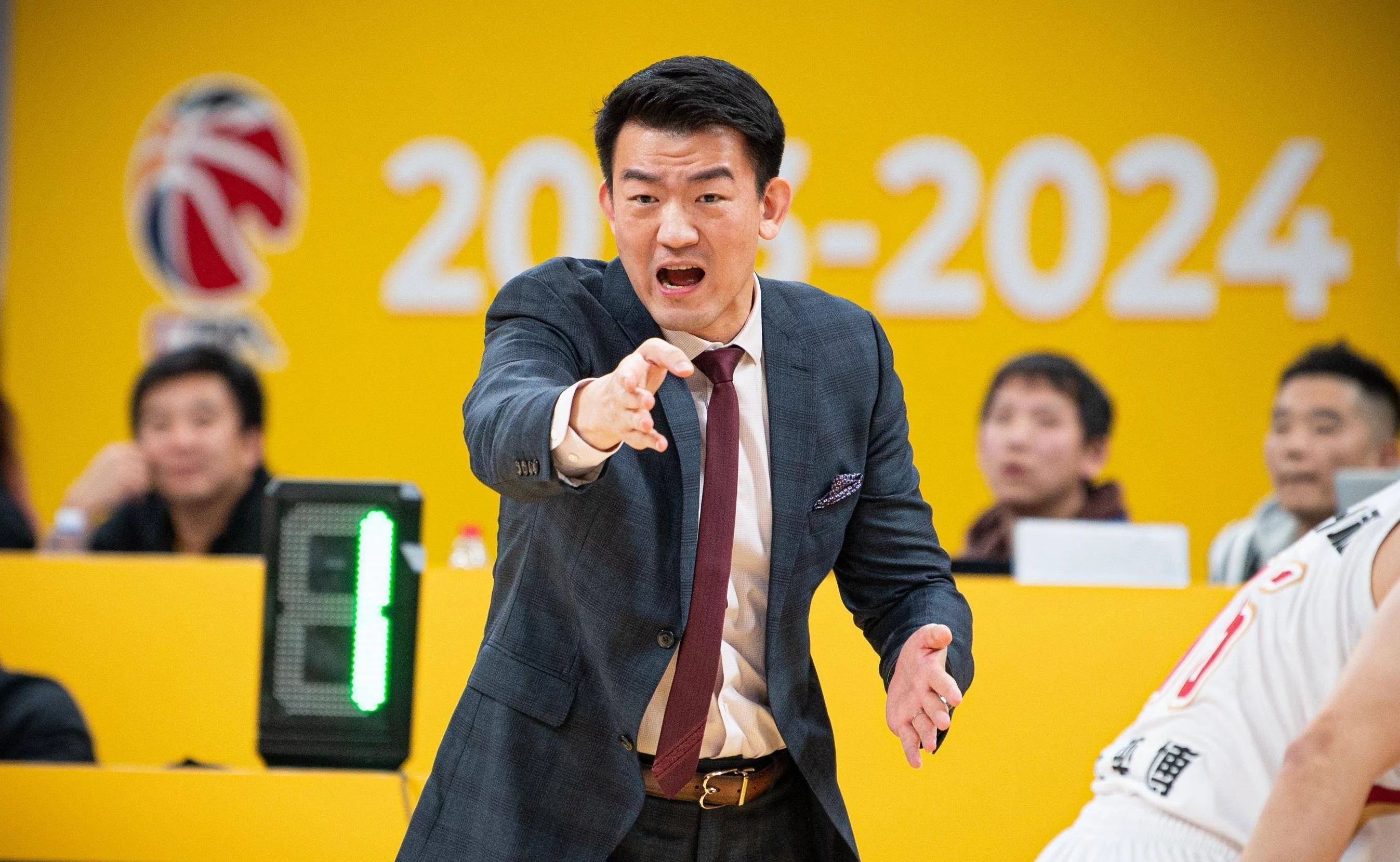 广厦男篮发布备战花絮,赛前完成体检,欧篮联任务艰巨,资深球员宣示担当 广厦男篮发布备战花絮,赛前完成体检,欧篮联任务艰巨,资深球员宣示担当